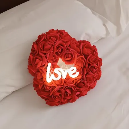 Elegant - Bed & Breakfast 4*