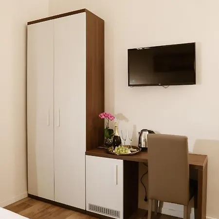 Elegant - Bed & Breakfast Rom